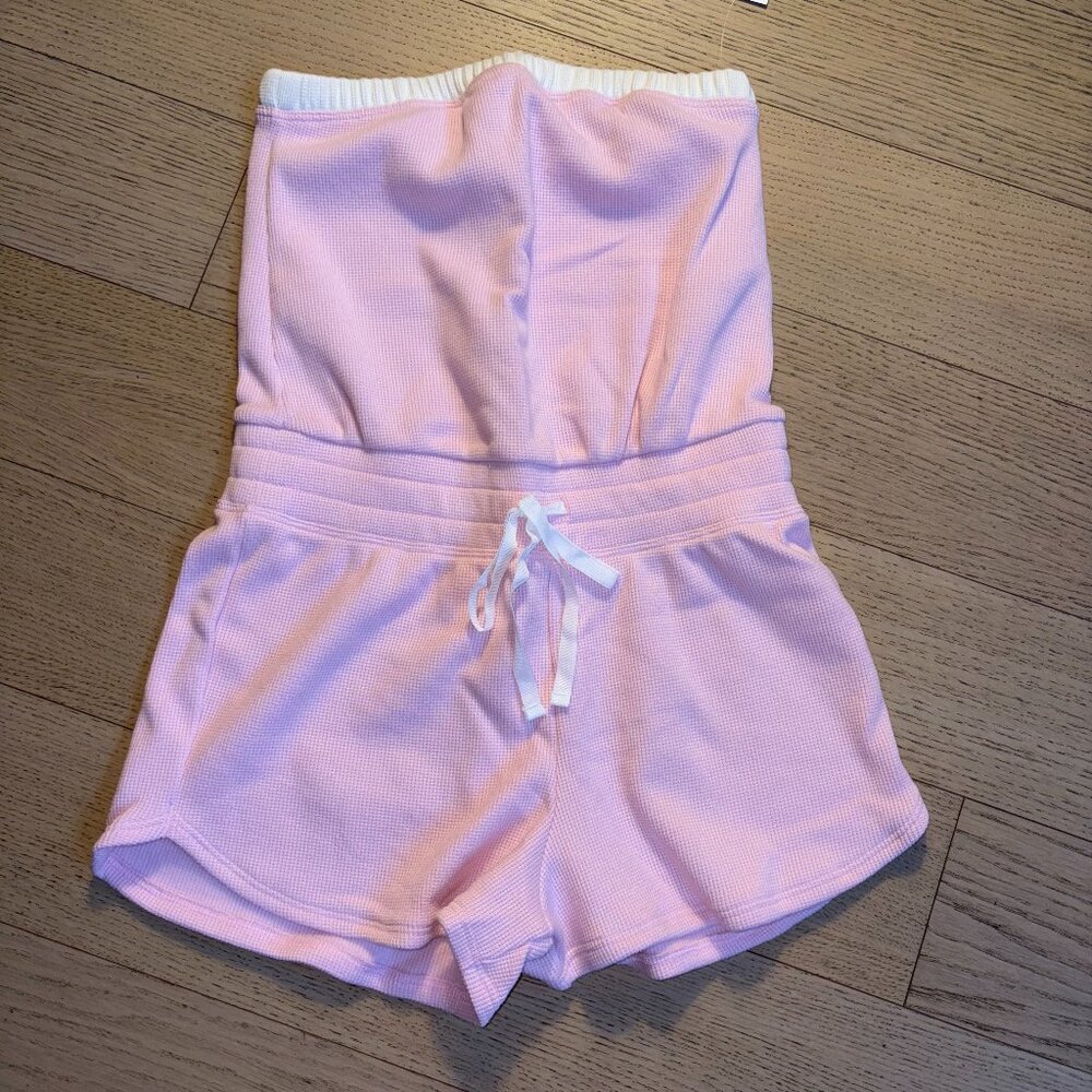 Gilly Hicks by Hollister - Soft Strapless Romper in Pink